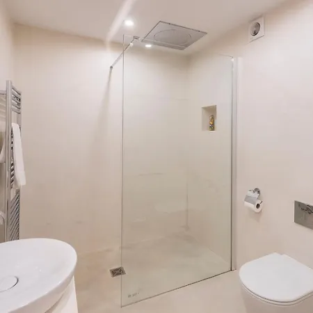 Wellybob Cottage, By Birch - New * Airton