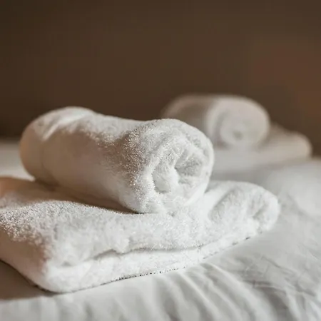 Wellybob Cottage, By Birch - New