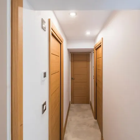 Wellybob Cottage, By Birch - New *