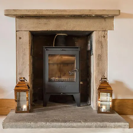 Wellybob Cottage, By Birch - New Airton