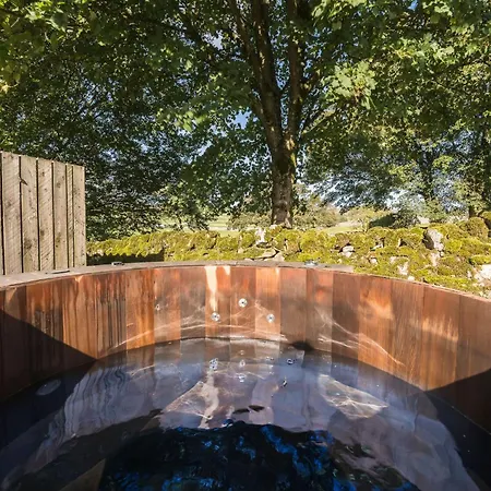 Wellybob Cottage, By Birch - New