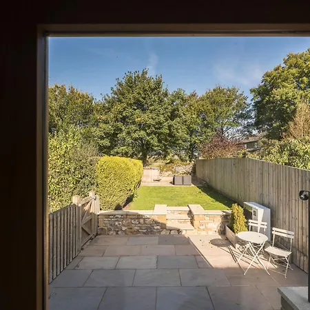 Wellybob Cottage, By Birch - New *