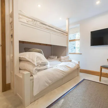 Wellybob Cottage, By Birch - New Skipton